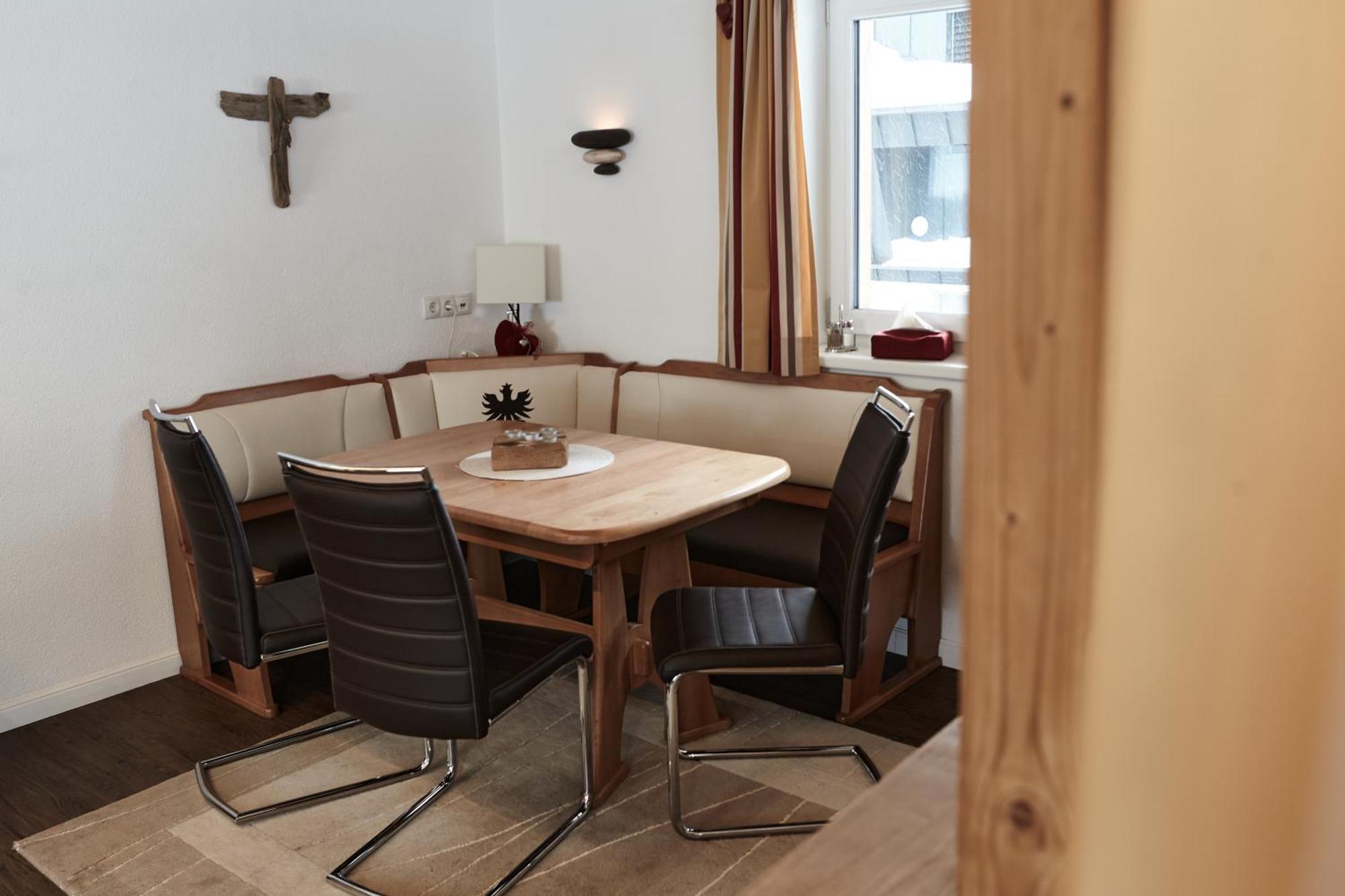 Hotel Haus Sepp Gruber Sankt Anton am Arlberg Pokoj fotografie